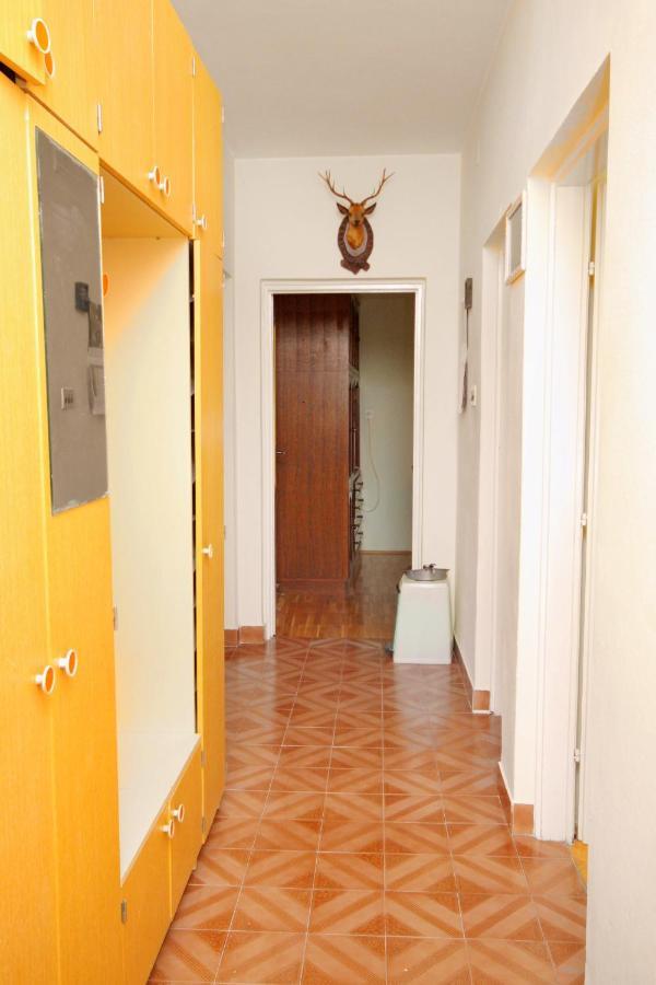 Apartments With A Parking Space Senj - 5572 Extérieur photo