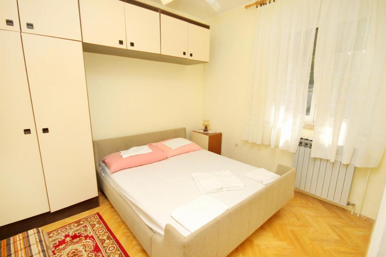 Apartments With A Parking Space Senj - 5572 Extérieur photo
